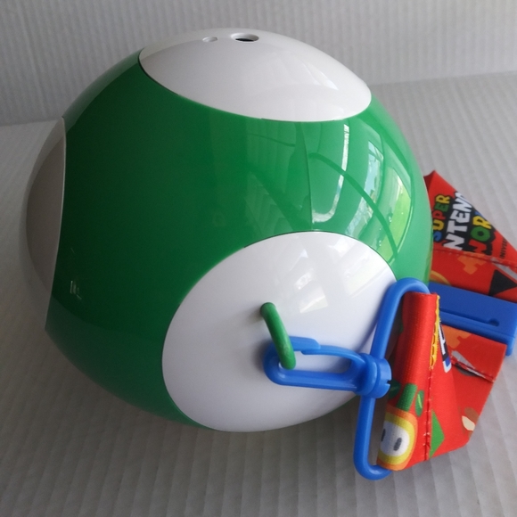 Super Mario Green Power Up Mushroom Sipper Cup Super Nintendo World - Picture 3 of 11